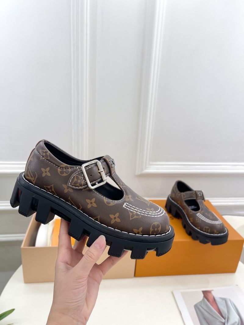 Louis Vuitton Low Shoes